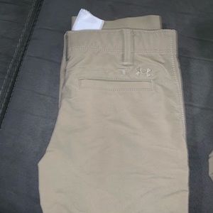 Boys size 10 UA golf pants Khaki